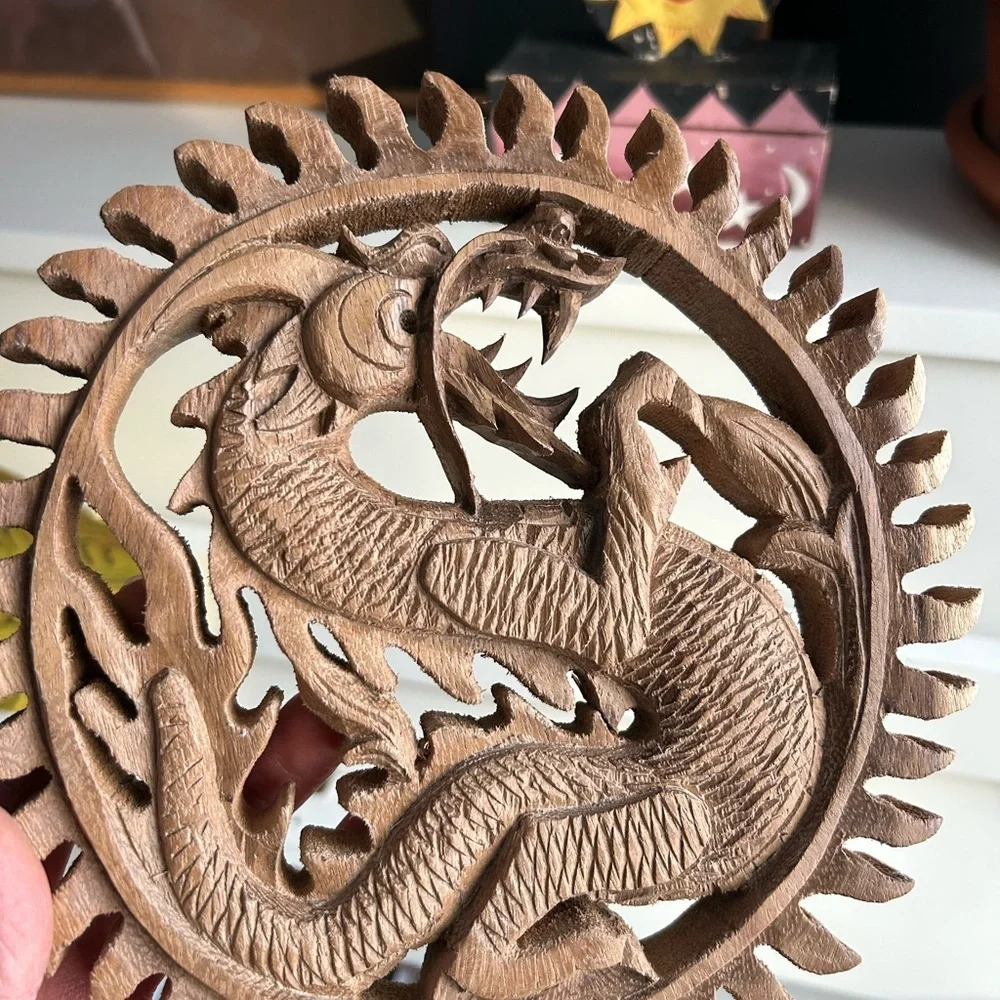 Balinese wood carving of Dragon wall hanging - Picture 2 of 13